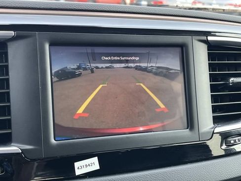 Used 2023 Chrysler Voyager LX FWD image 28