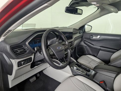 New 2025 Ford Escape SE w/ PHEV Premium Package image 10