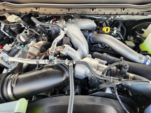 New 2026 Ford F250 Lariat w/ Black Appearance Package image 27