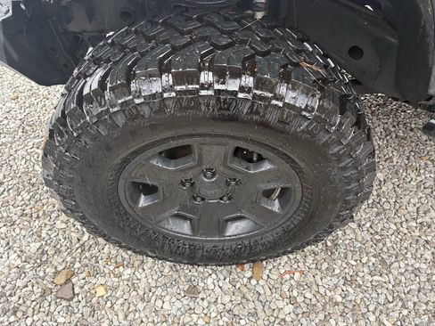 Used 2012 Jeep Wrangler Sport image 12