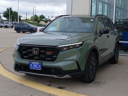 Used 2026 Honda CR-V TrailSport image 3