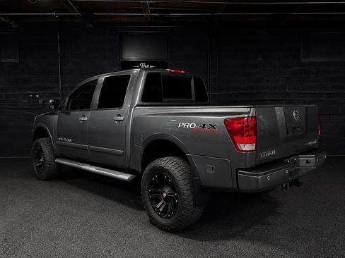 Used 2010 Nissan Titan PRO-4X AWD/4WD image 4