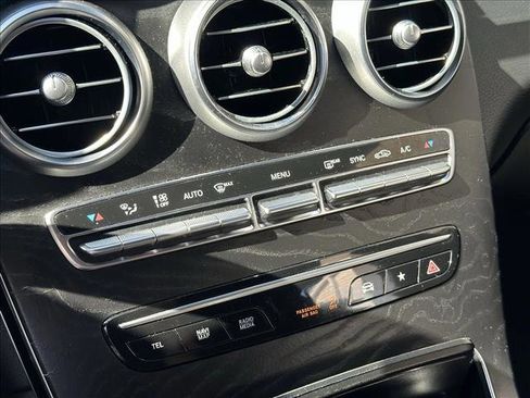 Used 2022 Mercedes-Benz GLC 300 GLC 300 image 14