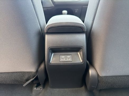 Used 2024 Toyota Corolla LE FWD image 23