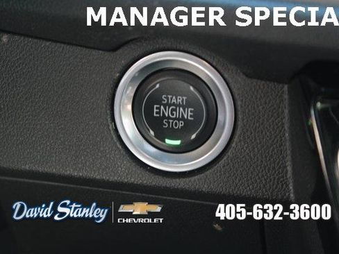 Used 2024 Chevrolet Traverse LT image 19