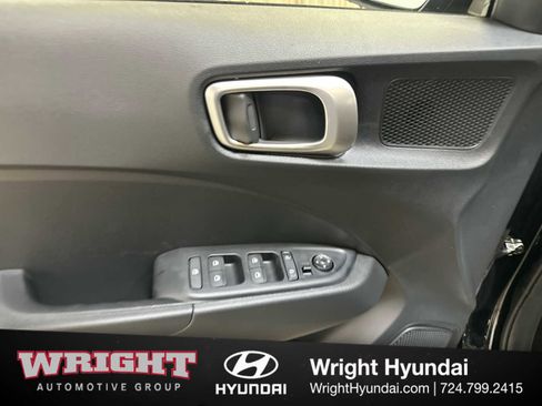 New 2026 Hyundai Venue SE FWD image 11