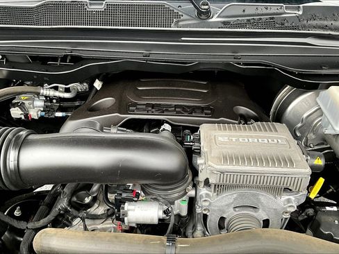 Used 2024 RAM 1500 Big Horn AWD/4WD image 30