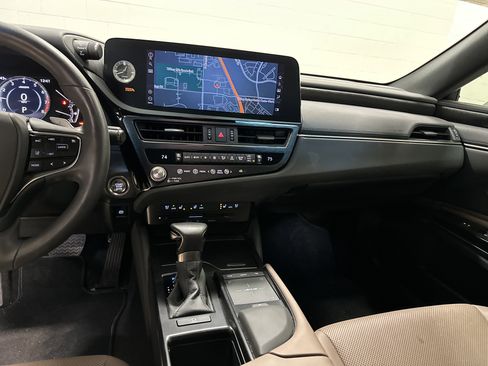 Used 2022 Lexus ES 350 w/ Premium Package image 30