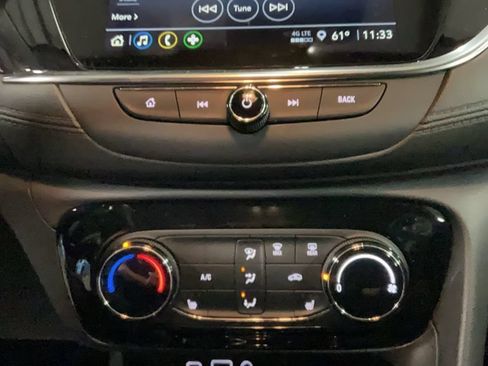 Used 2023 Buick Encore GX Preferred w/ Cold Weather Comfort Package AWD/4WD image 23