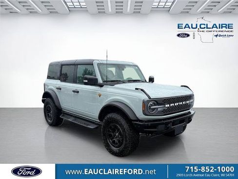 Certified 2024 Ford Bronco Badlands AWD/4WD image 1