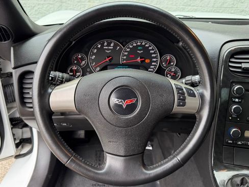 Used 2011 Chevrolet Corvette Coupe w/ 1LT RWD image 26