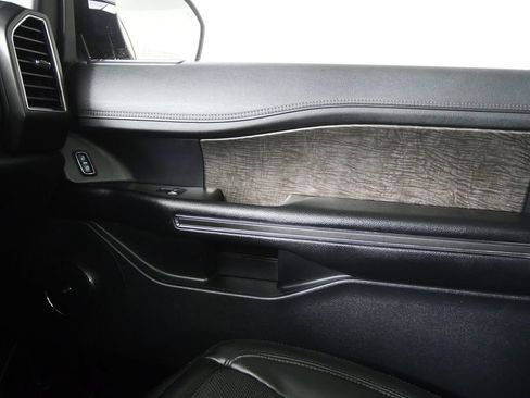 Used 2021 Ford Expedition Max Limited RWD image 29