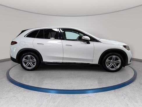 Certified 2023 Mercedes-Benz EQE 350+ SUV image 5