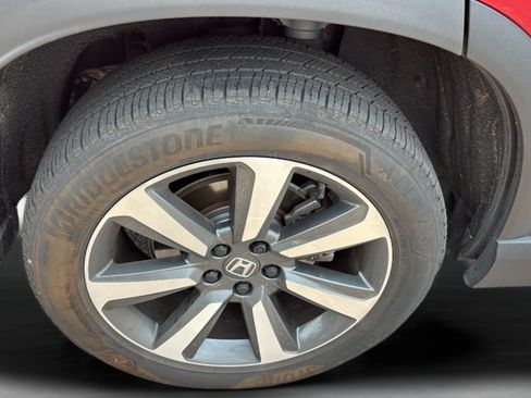 Certified 2025 Honda Pilot Elite image 38