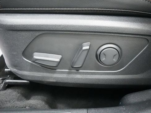 Used 2024 Kia Sportage SX AWD/4WD image 16