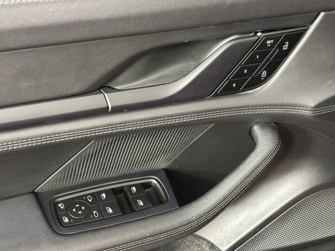 Used 2024 Porsche Taycan 4S w/ Premium Package image 34