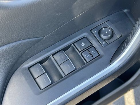 Used 2025 Toyota RAV4 XLE w/ Convenience Package AWD/4WD image 28