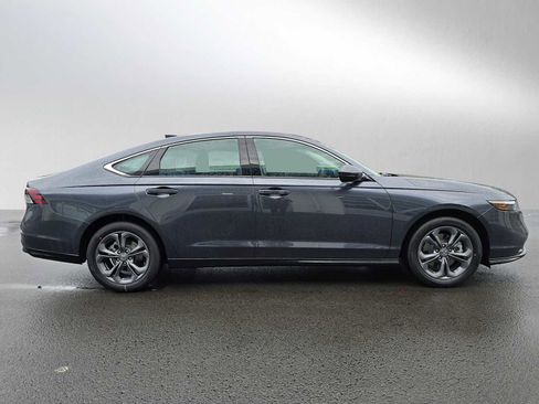 New 2025 Honda Accord EX-L image 2