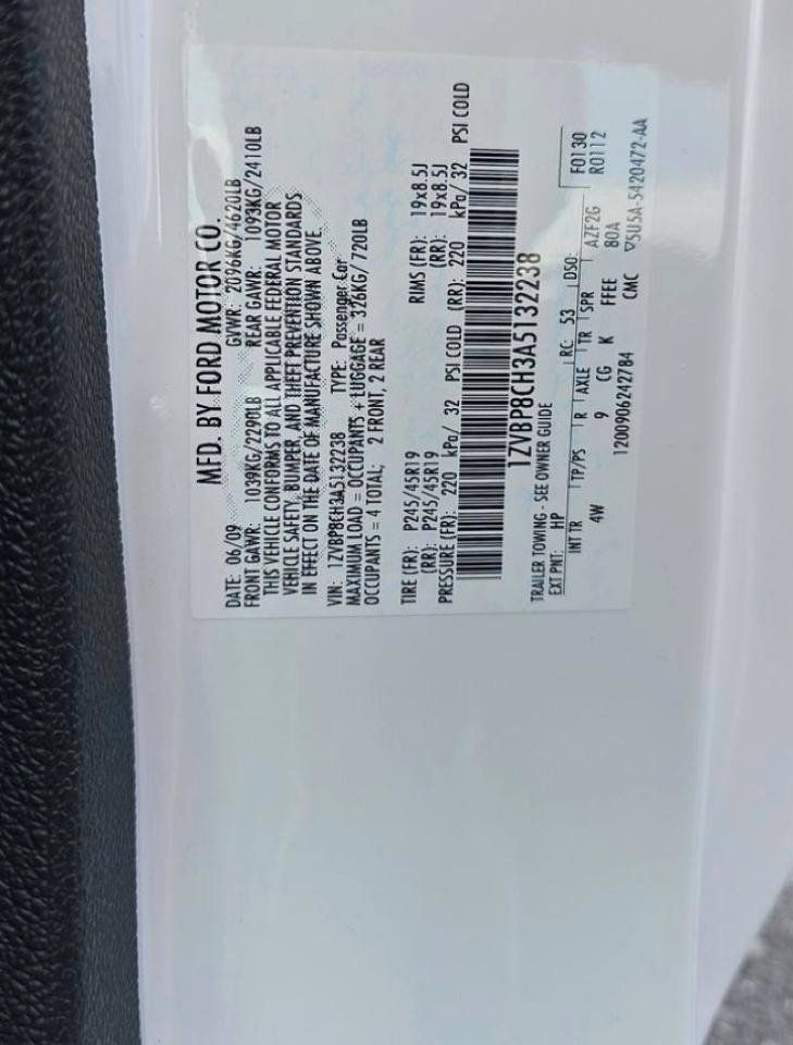 Used 2010 Ford Mustang GT RWD image 7