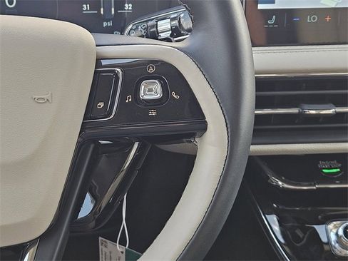 New 2025 Lincoln Corsair Grand Touring w/ Jet Appearance Package image 27