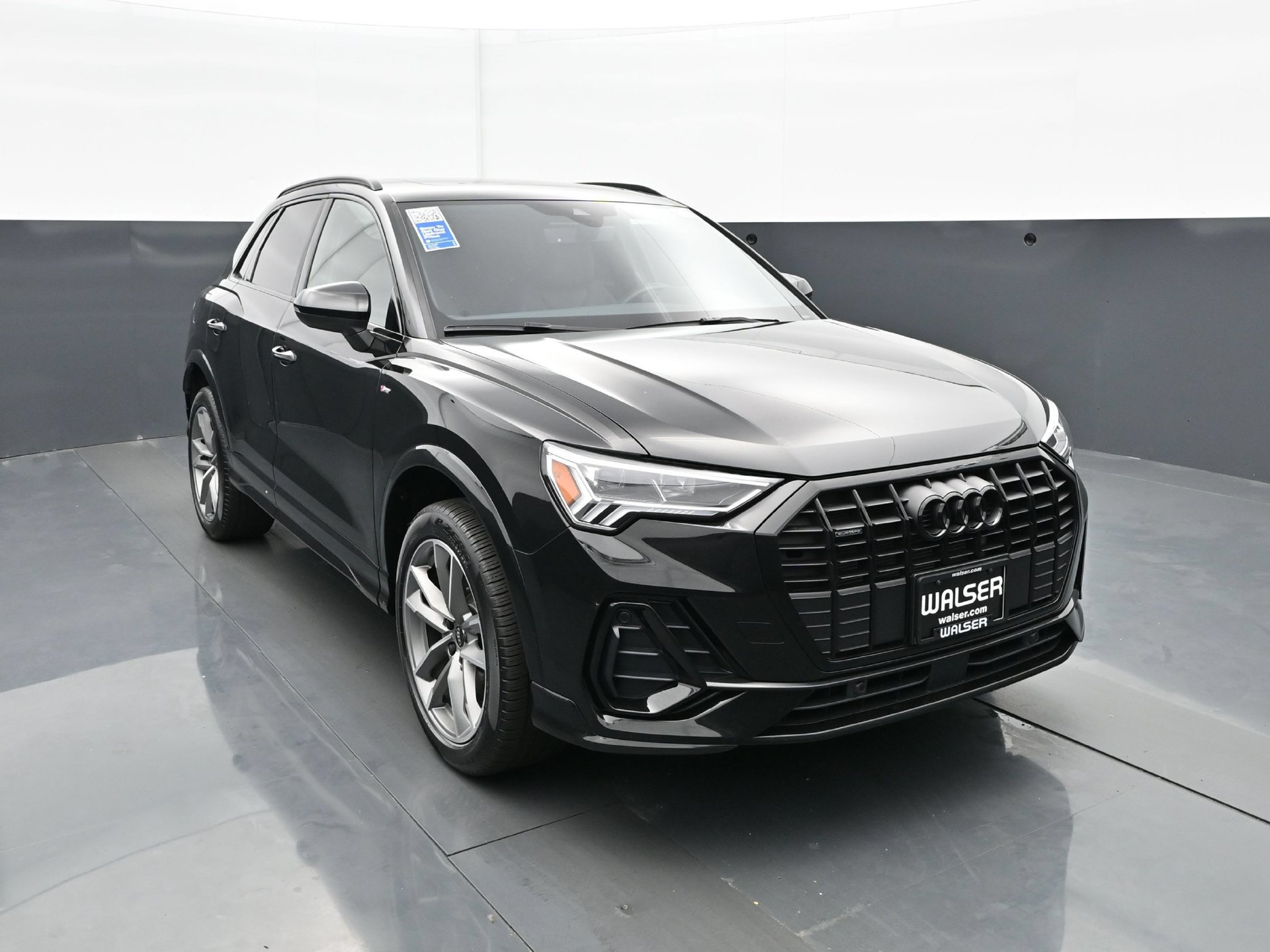 Used 2025 Audi Q3 2.0T Premium w/ Convenience Package AWD/4WD image 11