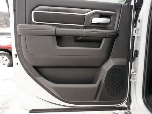 Used 2024 RAM 2500 Big Horn image 21