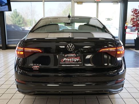 Used 2022 Volkswagen Jetta Sport FWD image 13