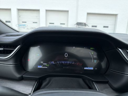 Used 2024 Jeep Grand Cherokee Limited 4xe image 22