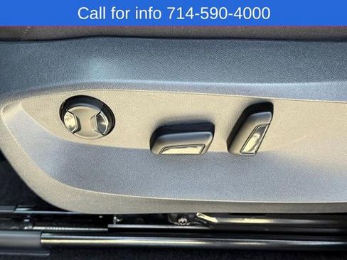 Used 2023 Volkswagen Tiguan SE R-Line FWD image 13