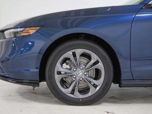 New 2025 Honda Accord EX-L image 16