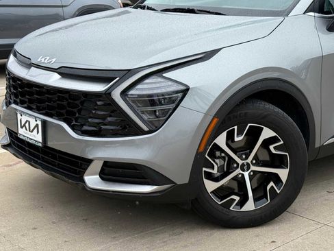 Certified 2024 Kia Sportage EX FWD image 2