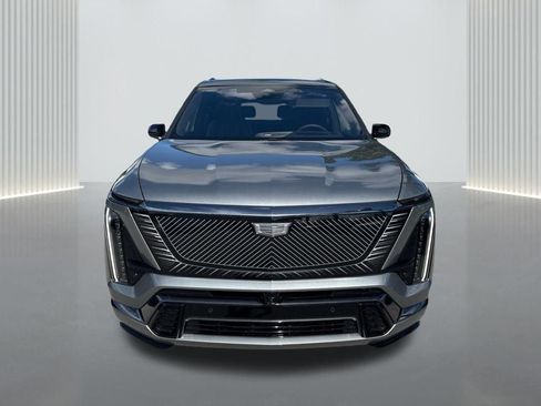 New 2026 Cadillac Vistiq Platinum image 2