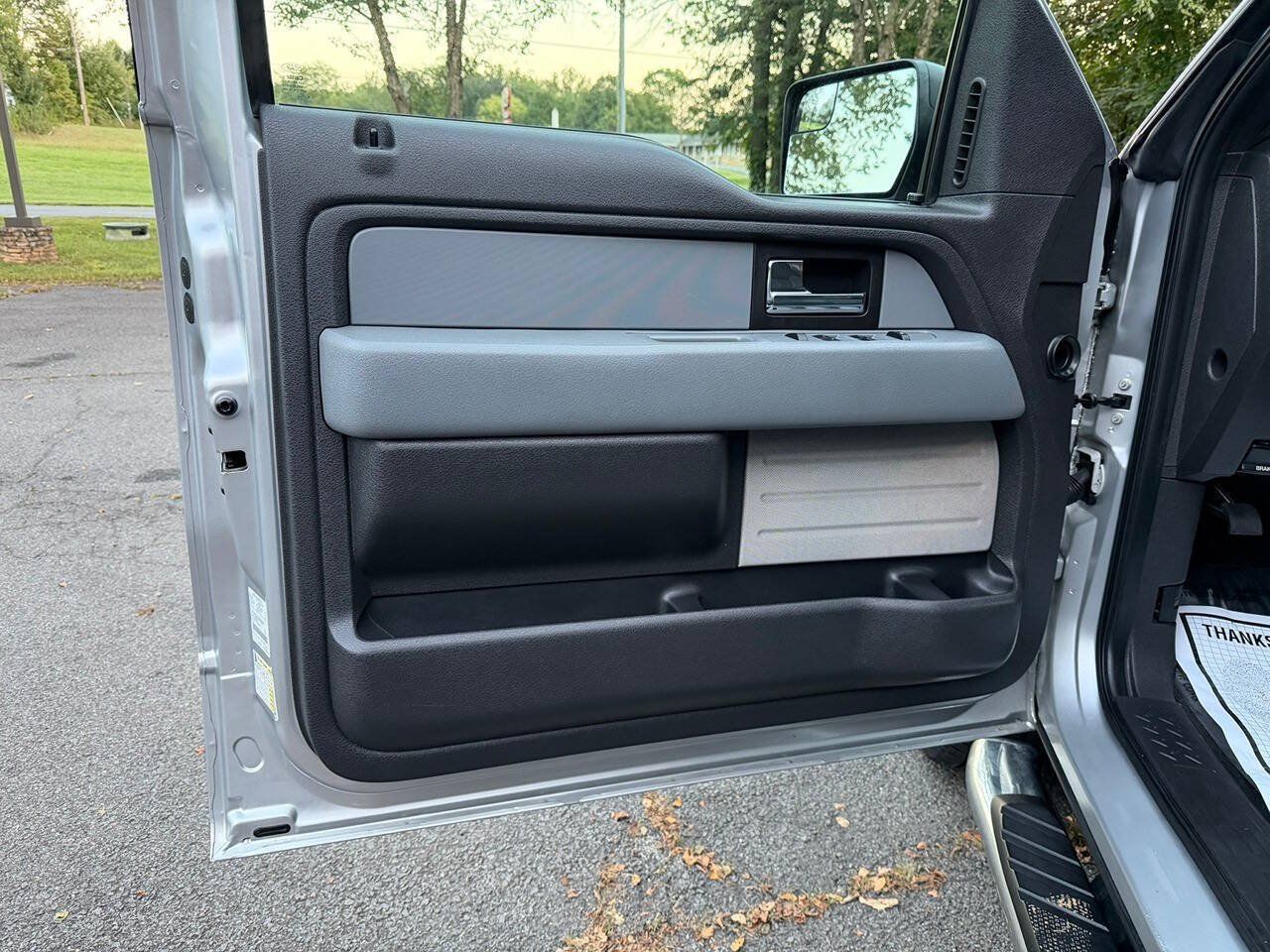 Used 2014 Ford F150 XLT w/ Equipment Group 302A Luxury AWD/4WD image 15