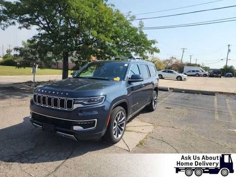 Used 2022 Jeep Wagoneer Series III w/ Premium Group I AWD/4WD image 1