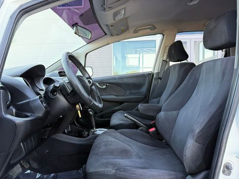 Used 2010 Honda Fit Sport image 12