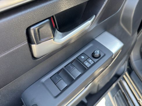 Used 2022 Toyota Tundra SR5 AWD/4WD image 11