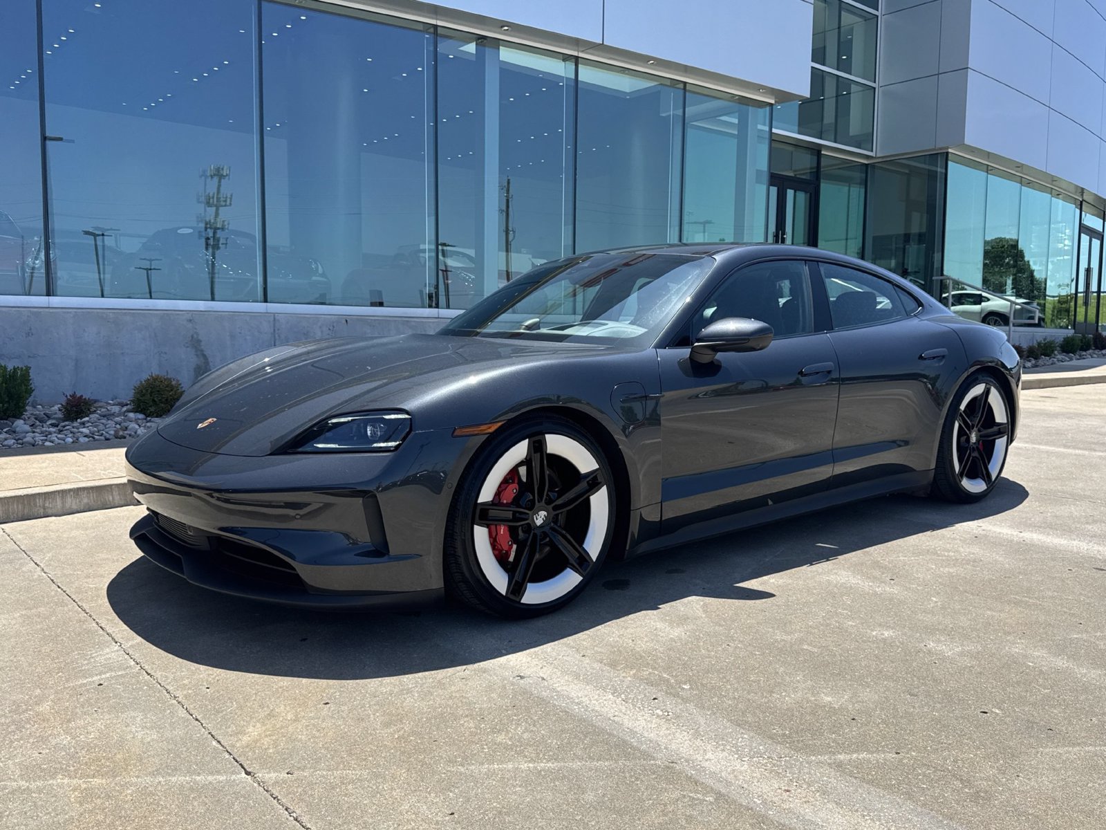 New 2025 Porsche Taycan 4S AWD/4WD 360° Tour