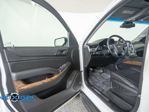 Used 2020 Chevrolet Tahoe Premier AWD/4WD image 10
