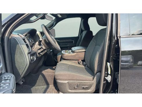 Used 2026 RAM 2500 Big Horn AWD/4WD image 10