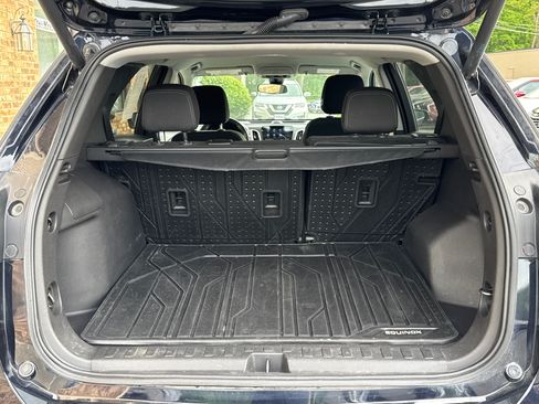Used 2021 Chevrolet Equinox LT AWD/4WD image 11