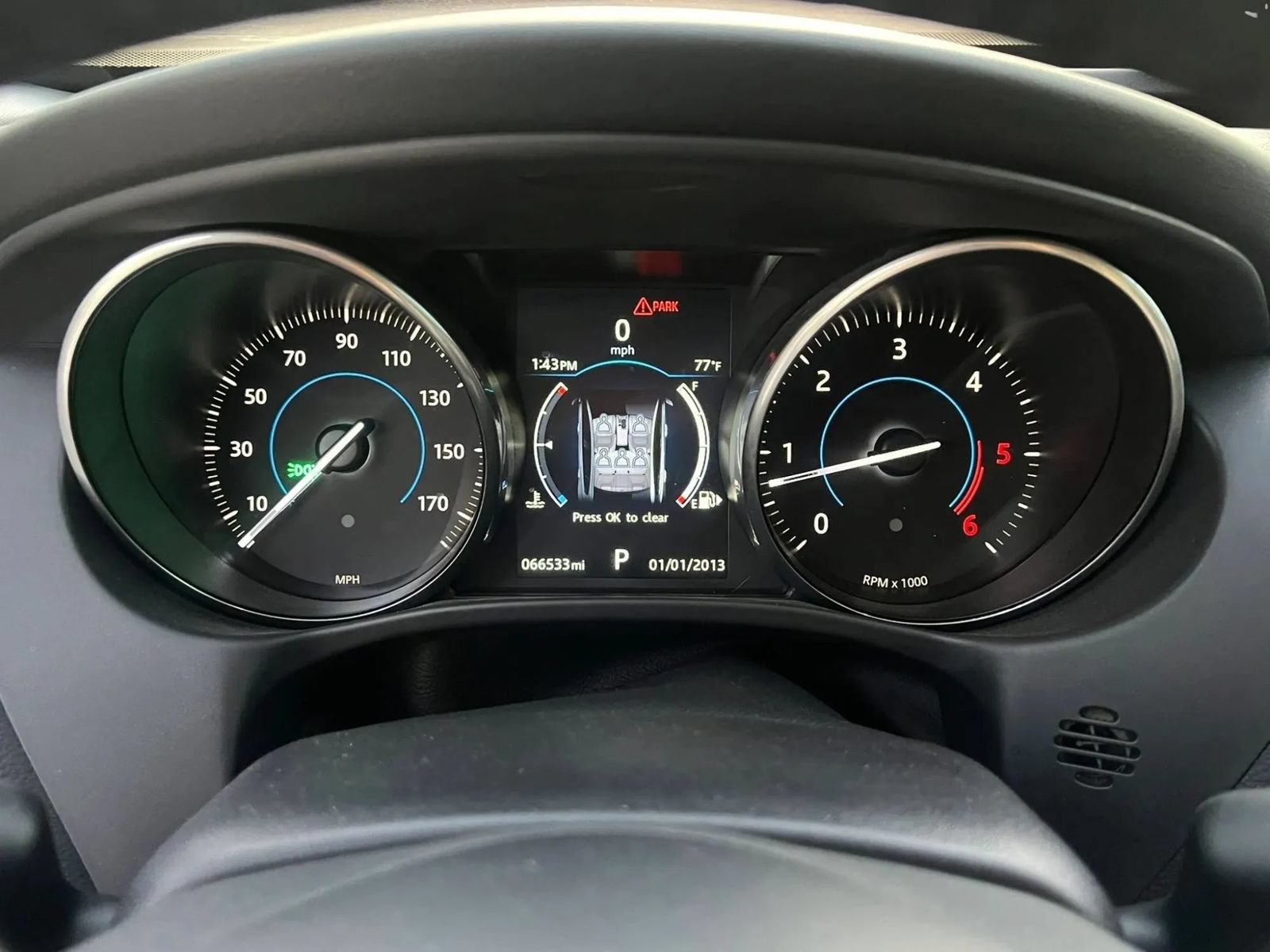 Used 2017 Jaguar XE RWD image 25