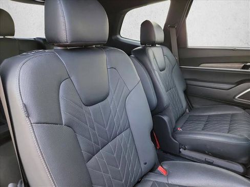 Used 2023 Kia Telluride EX X-Line AWD/4WD image 13