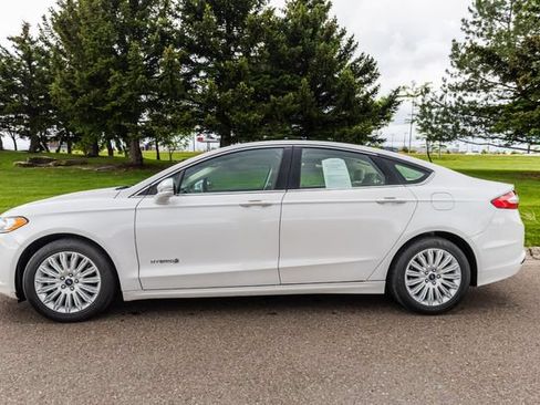 Used 2015 Ford Fusion SE w/ Equipment Group 502A FWD image 8