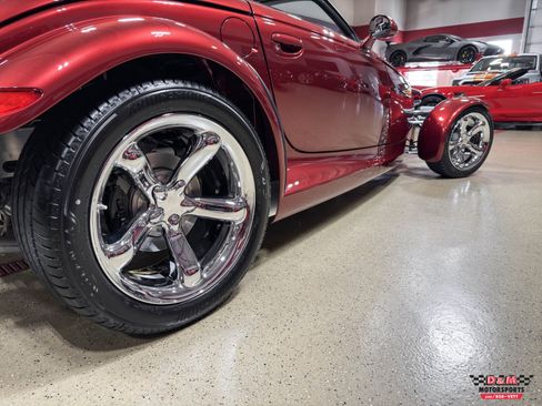 Used 2002 Chrysler Prowler RWD image 39