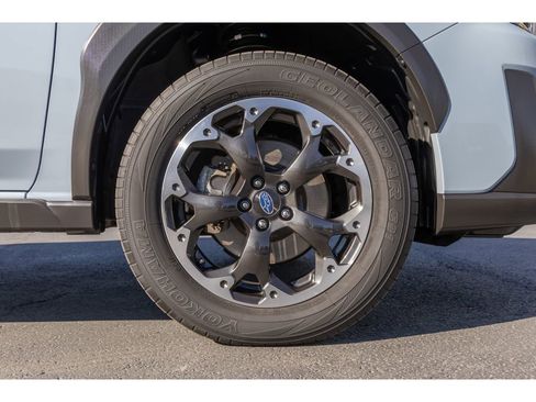 Certified 2023 Subaru Crosstrek 2.0i image 9