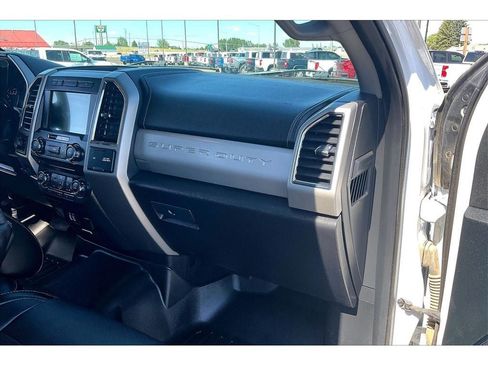 Used 2018 Ford F350 Lariat w/ Lariat Ultimate Package AWD/4WD image 18
