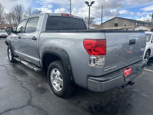 Used 2010 Toyota Tundra 4x4 CrewMax image 7