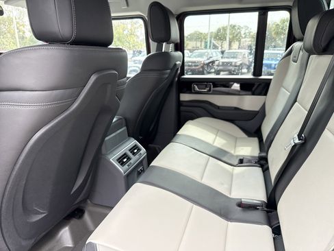 Used 2025 INEOS Grenadier Fieldmaster Edition image 24