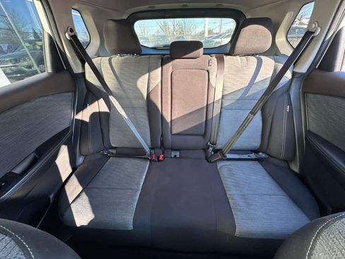 Used 2021 Nissan Rogue SV image 29