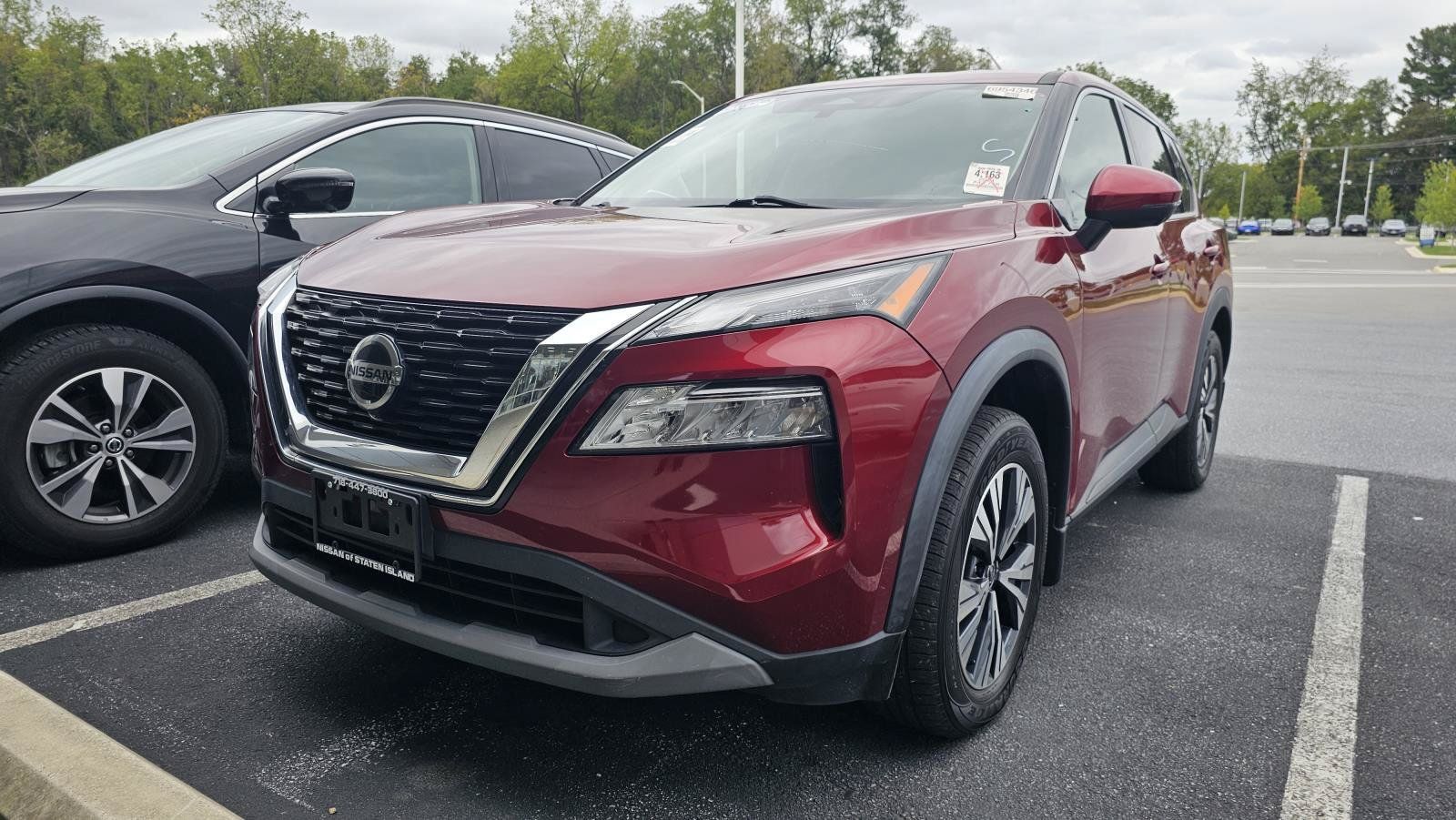 Used 2021 Nissan Rogue SV AWD/4WD image 1